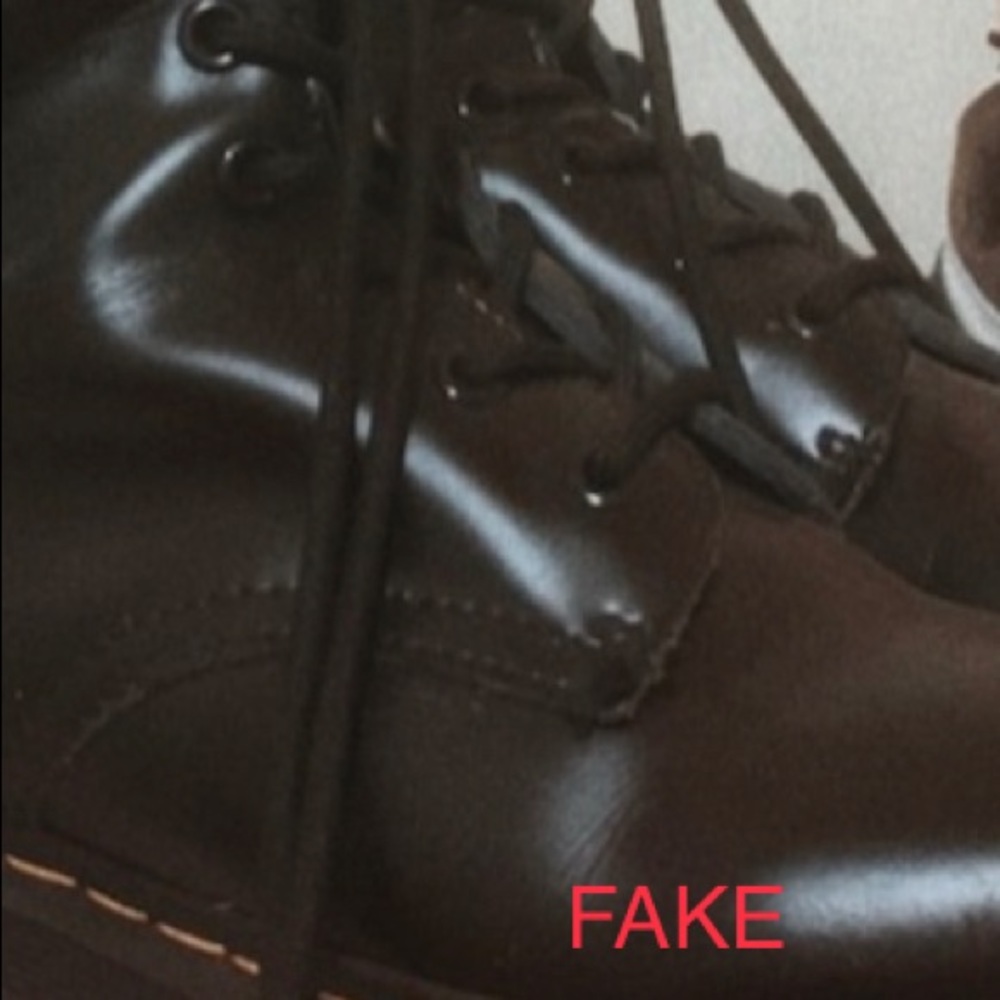 Dr Martens Samples of fake vs real JADON/OAF BOOT - Picture 6 of 16